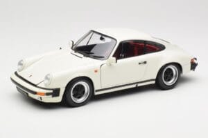 Porsche 911 930 Carrera 3.2 Grand Prix White Minichamps 1:18 100063024 Pressofusione