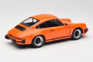 Porsche 911 930 Carrera 3.2 Signal Orange Minichamps 1:18 100063025 Pressofusione — immagine 3 di 8
