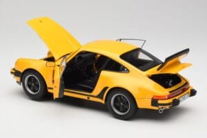Porsche 911 930 Turbo 3.0 Giallo Norev 1:18 187579 Pressofusione — immagine 5 di 8