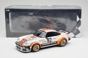 Porsche 911 934 #82 H. Müller / A. Pallavicini Lubrifilm Racing Winners Group 4 24 Hours of Le Mans 1979 Minichamps 1:18 1557 — immagine 6 di 6