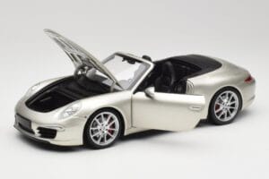 Porsche 911 991 Carrera S Cabriolet GT Argento Metallizzato Minichamps 1:18 100061030 Pressofusione — immagine 2 di 8