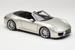 Porsche 911 991 Carrera S Cabriolet GT Argento Metallizzato Minichamps 1:18 100061030 Pressofusione — immagine 6 di 8