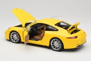 Porsche 911 991 Carrera S Racing Yellow Minichamps 1:18 100061021 Pressofusione — immagine 5 di 8