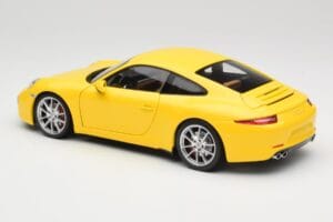 Porsche 911 991 Carrera S Racing Yellow Minichamps 1:18 100061021 Pressofusione — immagine 7 di 8