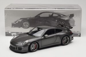 Porsche 911 991 GT3 Grey Metallic Minichamps 1:18 110062720 Pressofusione — immagine 8 di 8