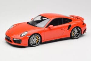 Porsche 911 991 Turbo S Lava Orange Minichamps 1:18 110067120 Pressofusione