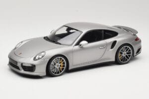 Porsche 911 991 Turbo S Argento Minichamps 1:18 113067126 Pressofusione