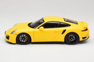 Porsche 911 991 Turbo S Giallo Con Cerchi Neri Minichamps 1:18 110062321 Pressofusione — immagine 4 di 8