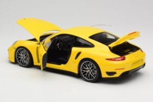 Porsche 911 991 Turbo S Giallo Con Cerchi Argento Minichamps 1:18 110062322 Pressofusione — immagine 7 di 8