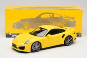 Porsche 911 991 Turbo S Giallo Con Cerchi Argento Minichamps 1:18 110062322 Pressofusione — immagine 8 di 8