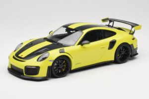 Porsche 911 GT2 RS 991.2 Weissach Package Verde Cerchi Neri Minichamps 1:18 155068300-1 Pressofusione