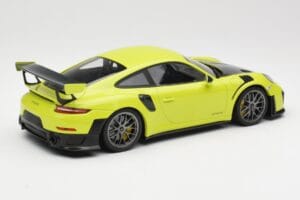 Porsche 911 991.2 GT2 RS Verde Lime con Cerchi Argento Minichamps 1:18 155068309 Pressofusione — immagine 2 di 6
