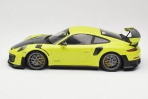 Porsche 911 991.2 GT2 RS Verde Lime con Cerchi Argento Minichamps 1:18 155068309 Pressofusione — immagine 3 di 6