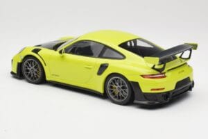 Porsche 911 991.2 GT2 RS Verde Lime con Cerchi Argento Minichamps 1:18 155068309 Pressofusione — immagine 5 di 6