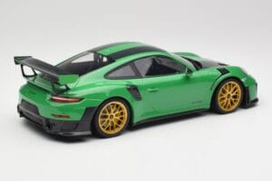 Porsche 911 991.2 GT2 RS Weissach Package British Racing Verde & Cerchi Dorati Minichamps 1:18 153068318 Pressofusione — immagine 2 di 6