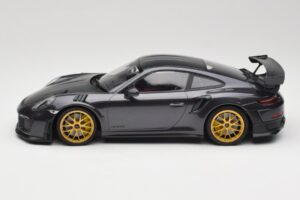 Porsche 911 991.2 GT2 RS Weissach Package Purple Metallic Con Cerchi in Magnesio Dorati Minichamps 1:18 153068322 Pressofusio — immagine 3 di 6