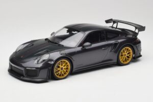Porsche 911 991.2 GT2 RS Weissach Package Purple Metallic Con Cerchi in Magnesio Dorati Minichamps 1:18 153068322 Pressofusio