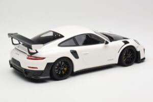 Porsche 911 991.2 GT2 RS Bianco con Cerchi Neri Minichamps 1:18 155068310 Pressofusione — immagine 2 di 6