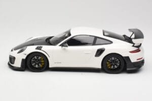 Porsche 911 991.2 GT2 RS Bianco con Cerchi Neri Minichamps 1:18 155068310 Pressofusione — immagine 3 di 6