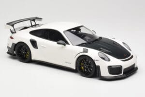 Porsche 911 991.2 GT2 RS Bianco con Cerchi Neri Minichamps 1:18 155068310 Pressofusione — immagine 4 di 6