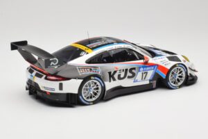Porsche 911 991.2 GT3 R #17 Kues Team 75 Bernhard M. Christensen / K. Cairoli 24 Hours of Nurburgring 2018 Minichamps 1:18 15 — immagine 2 di 6