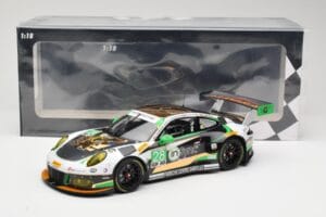 Porsche 911 991.2 GT3 R #28 Alegra Motorsports D. de Quesada / M. Morad Class Winners 24 Hours of Daytona 2017 Minichamps 1:1 — immagine 6 di 6