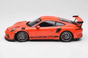 Porsche 911 991.2 GT3 RS Lava Orange & Cerchi Argento Minichamps 1:18 155068225 Pressofusione — immagine 3 di 6