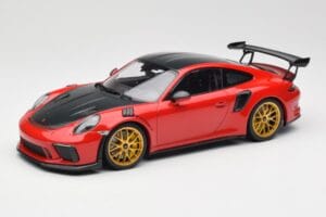 Porsche 911 991.2 GT3 RS Weissach Package Guards Red Cerchi Magnesio Dorati Minichamps 1:18 153068236 Pressofusione