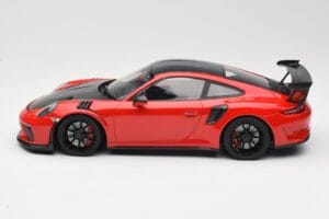 Porsche 911 991.2 GT3 RS Weissach Package Rosso con Cerchi Neri Minichamps 1:18 155068230 Pressofusione — immagine 3 di 6