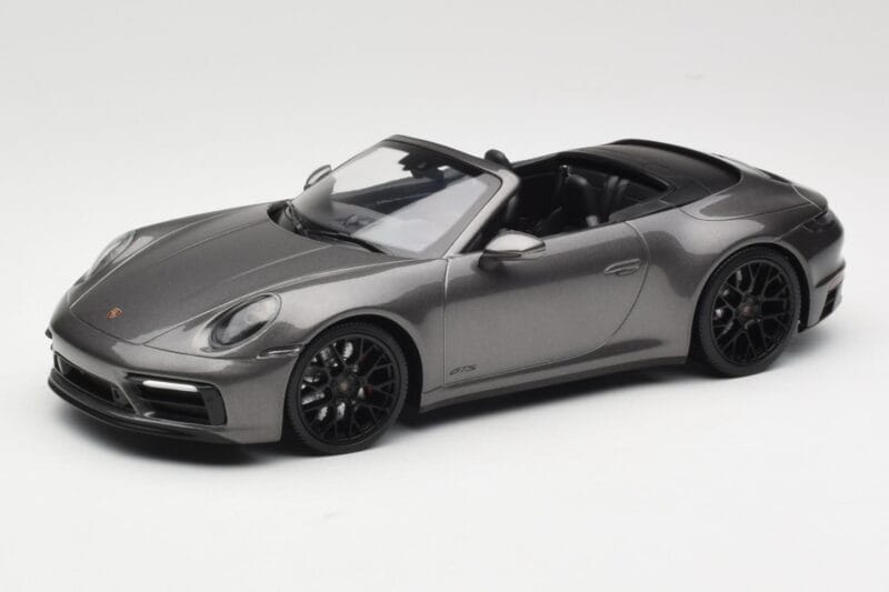 Porsche 911 992 Carrera 4 GTS Cabriolet Grey Metallic Minichamps 1:18 155063031 Pressofusione