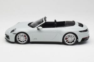 Porsche 911 992 Carrera 4 GTS Cabriolet Grigio Minichamps 1:18 155063034 Pressofusione — immagine 5 di 6