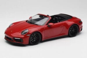 Porsche 911 992 Carrera 4 GTS Cabriolet Rosso Minichamps 1:18 155063032 Pressofusione