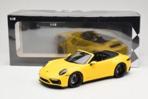 Porsche 911 992 Carrera 4 GTS Cabriolet Giallo Minichamps 1:18 155063030 Pressofusione — immagine 6 di 6