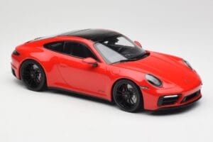 Porsche 911 992 Carrera 4 GTS Rosso Minichamps 1:18 155063100 Pressofusione — immagine 4 di 6