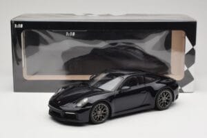 Porsche 911 992 Carrera 4S Blue Metallic Minichamps 1:18 155067321 Pressofusione — immagine 6 di 6