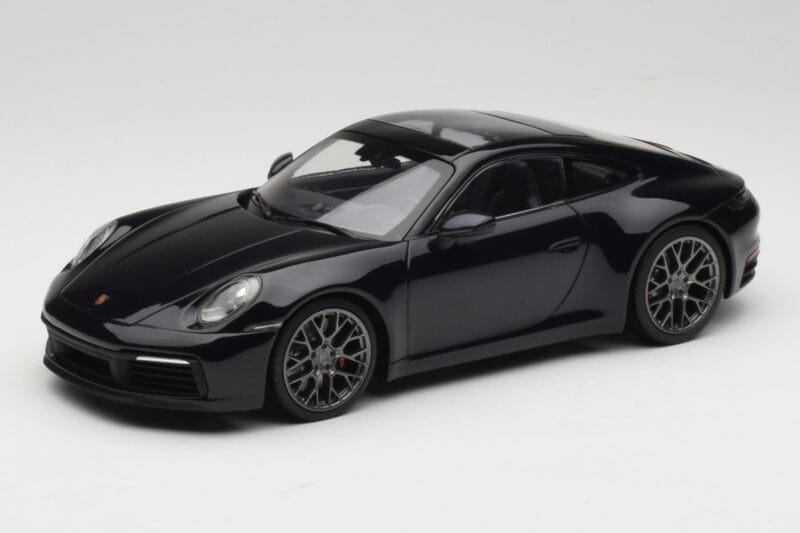 Porsche 911 992 Carrera 4S Blue Metallic Minichamps 1:18 155067321 Pressofusione