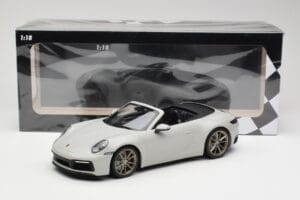 Porsche 911 992 Carrera 4S Cabriolet Grigio Minichamps 1:18 155067335 Pressofusione — immagine 6 di 6