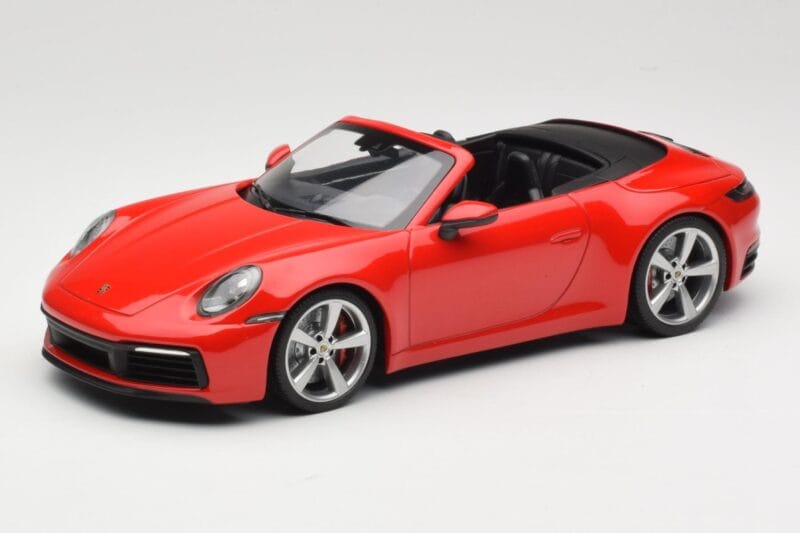 Porsche 911 992 Carrera 4S Cabriolet Rosso Minichamps 1:18 155067331 Pressofusione