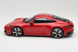 Porsche 911 992 Carrera 4S Carmine Red Minichamps 1:18 155067326 Pressofusione — immagine 3 di 6