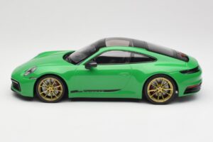 Porsche 911 992 Carrera 4S Python Green Minichamps 1:18 155067325 Pressofusione — immagine 3 di 6