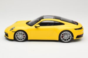 Porsche 911 992 Carrera 4S Giallo Minichamps 1:18 155067320 Pressofusione — immagine 3 di 6