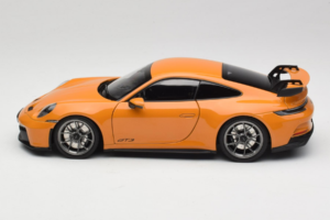 Porsche 911 992 GT3 Bahama Yellow Norev 1:18 187387 Pressofusione — immagine 4 di 8