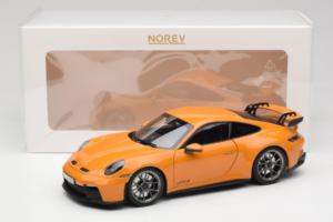 Porsche 911 992 GT3 Bahama Yellow Norev 1:18 187387 Pressofusione — immagine 8 di 8