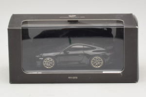 Porsche 911 992 GT3 Nero Con Cerchi Dorati Minichamps 1:43 WAP0201520M007 Pressofusione — immagine 4 di 4