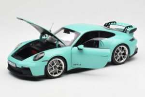 Porsche 911 992 GT3 Mint Verde Norev 1:18 187316 Pressofusione — immagine 2 di 8