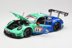 Porsche 911 992 GT3 R Falken #44 D. Eriksson / T. Heinemann 24 Hours of Nurburgring 2023 Minichamps 1:18 113236344 Pressofusi — immagine 2 di 8