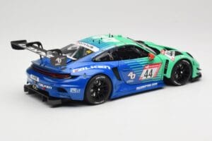 Porsche 911 992 GT3 R Falken #44 D. Eriksson / T. Heinemann 24 Hours of Nurburgring 2023 Minichamps 1:18 113236344 Pressofusi — immagine 3 di 8