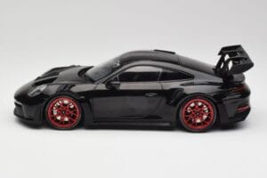 Porsche 911 992 GT3 RS Nero & Cerchi Rossi & Decor Nero Minichamps 1:18 153062240 Pressofusione — immagine 3 di 6