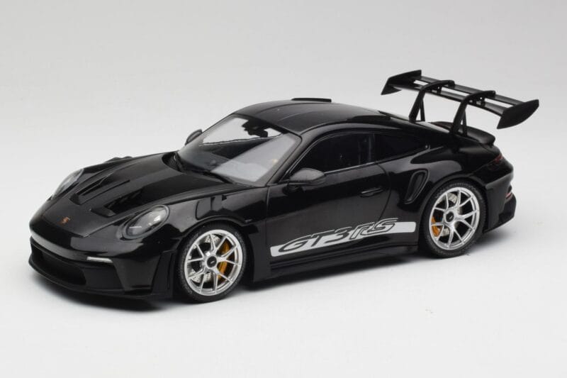 Porsche 911 992 GT3 RS Nero Con Cerchi Argento Minichamps 1:18 155062231 Pressofusione