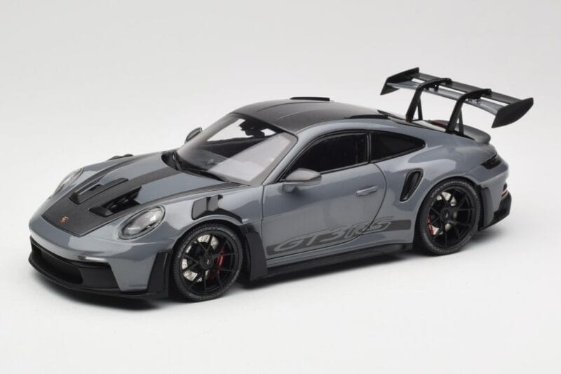 Porsche 911 992 GT3 RS Crayon Weissach Package & Black Wheels Minichamps 1:18 110062024 Pressofusione